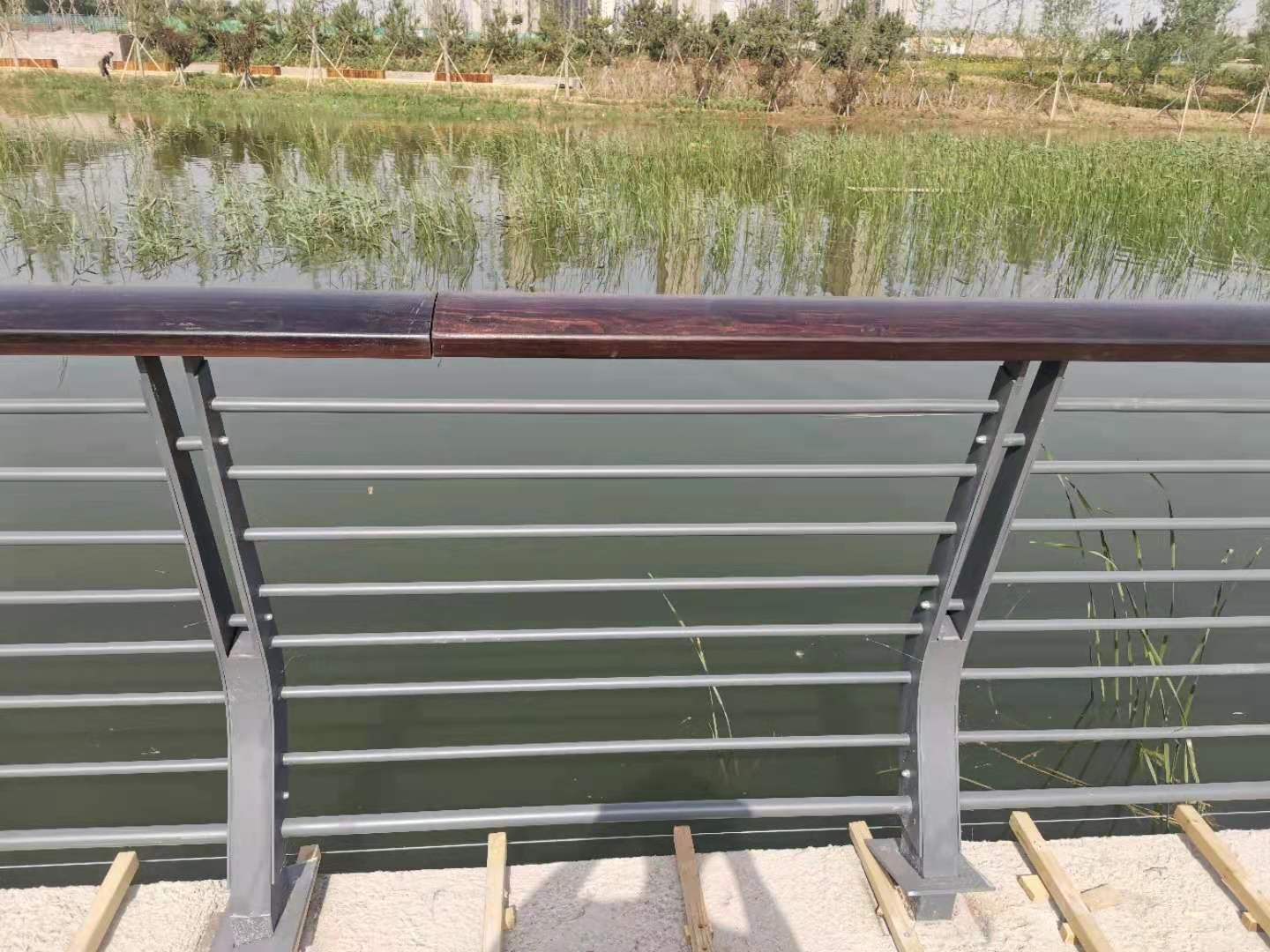 潜江市桥梁防撞护栏景观护栏 - 方案